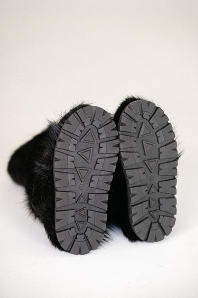 Black Beaver Fur Boots - Outdoor