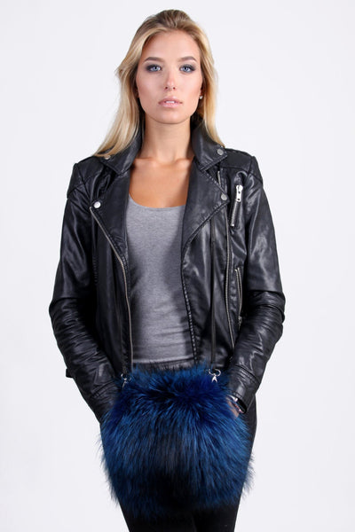 fur muff