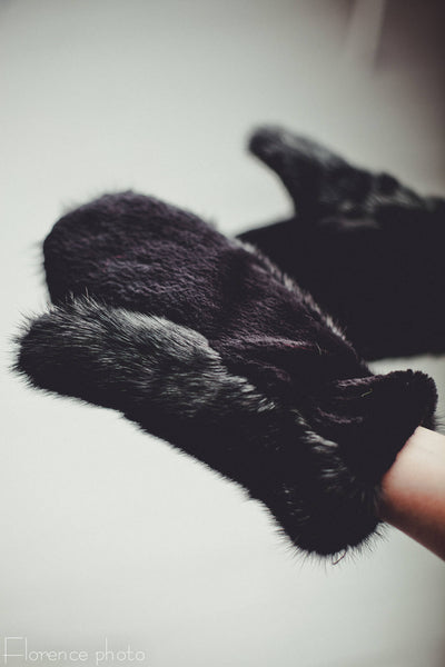 black fur lined gloves for women