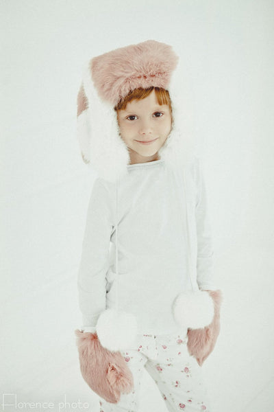 White Fur Gloves