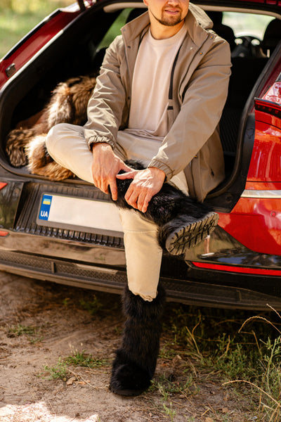 Black Beaver Fur Boots - Outdoor