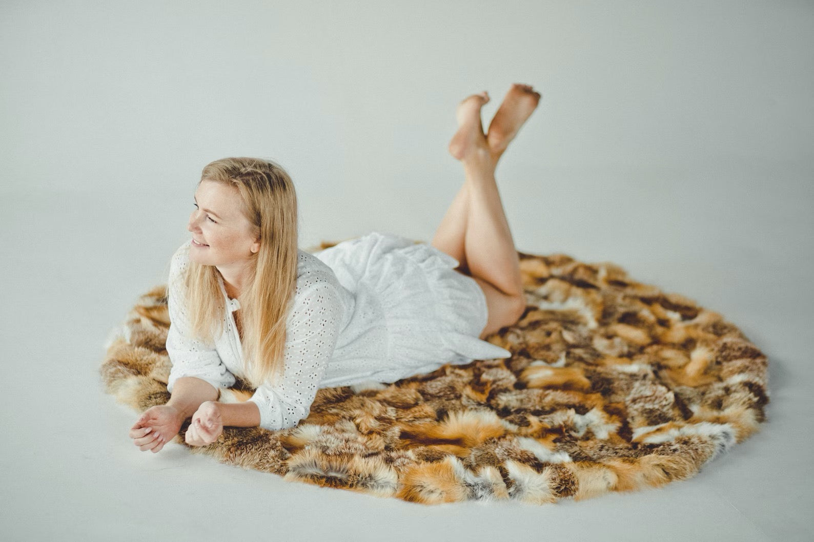 Red Fox Fur Round Carpet