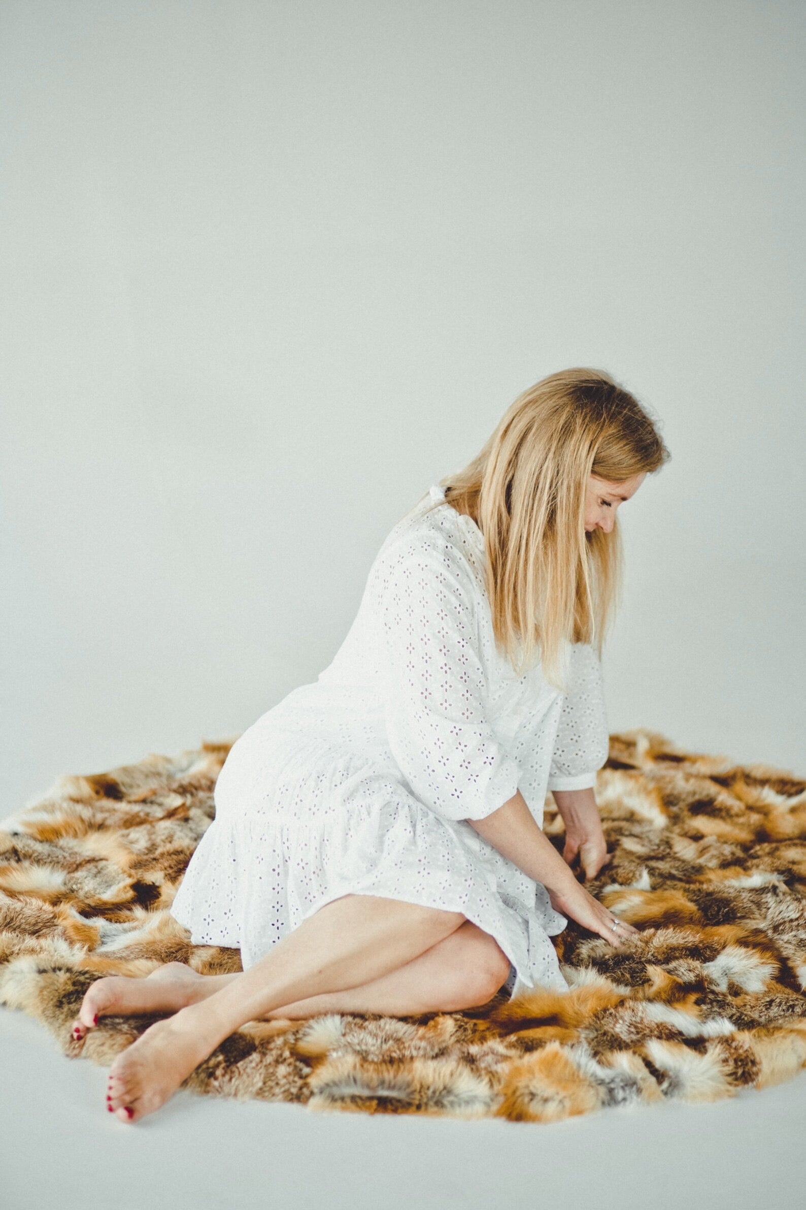 Red Fox Fur Round Carpet