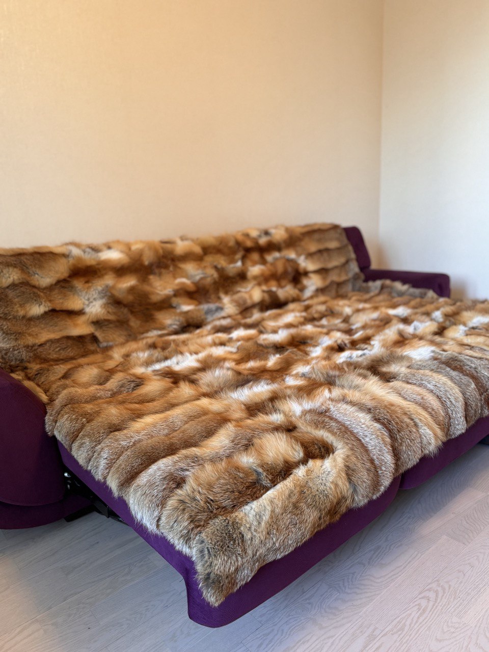 Full Pelt Fox Fur Blanket,  Luxury Fur Throw for  Living Room, Real Fur Decor