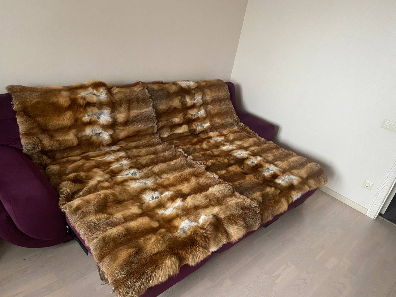 Full Pelts Fox Fur Blanket