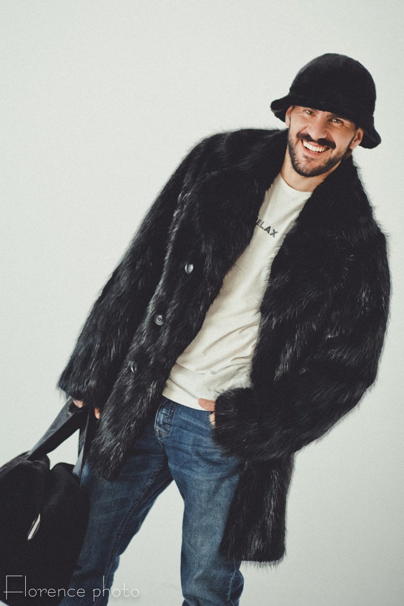 Black Beaver Real Fur Coat for Men - Forestfox – Forestfox
