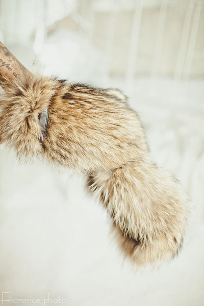 fur mittens UK