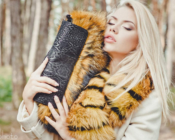 clutch in fur for wedding