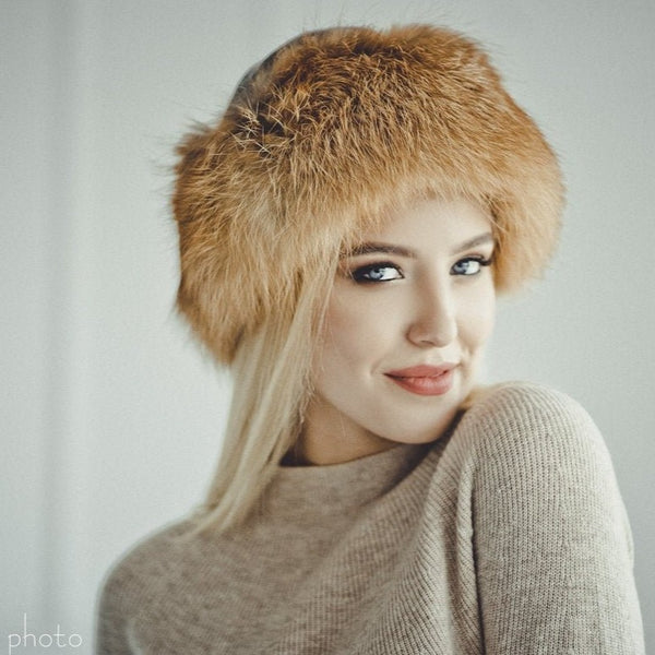 fox fur hat in leather details