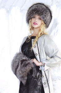 luxury fur muff in fox silver