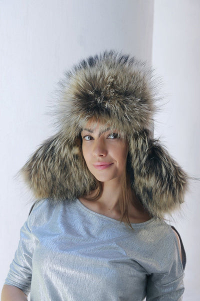 raccoon fur hat with genuine leather details